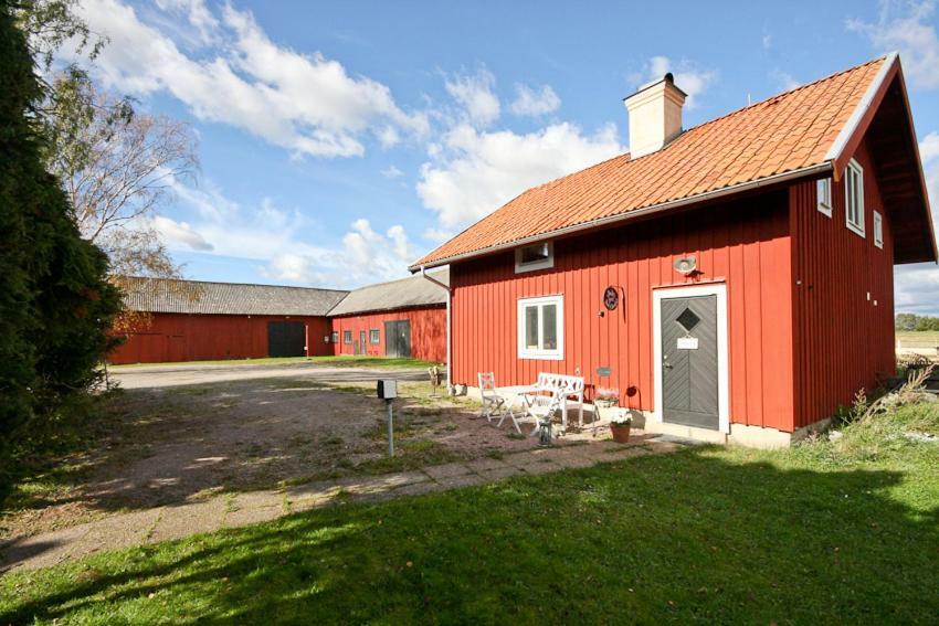 Broby Bed & Breakfast Entreplan Nykoping Exterior photo